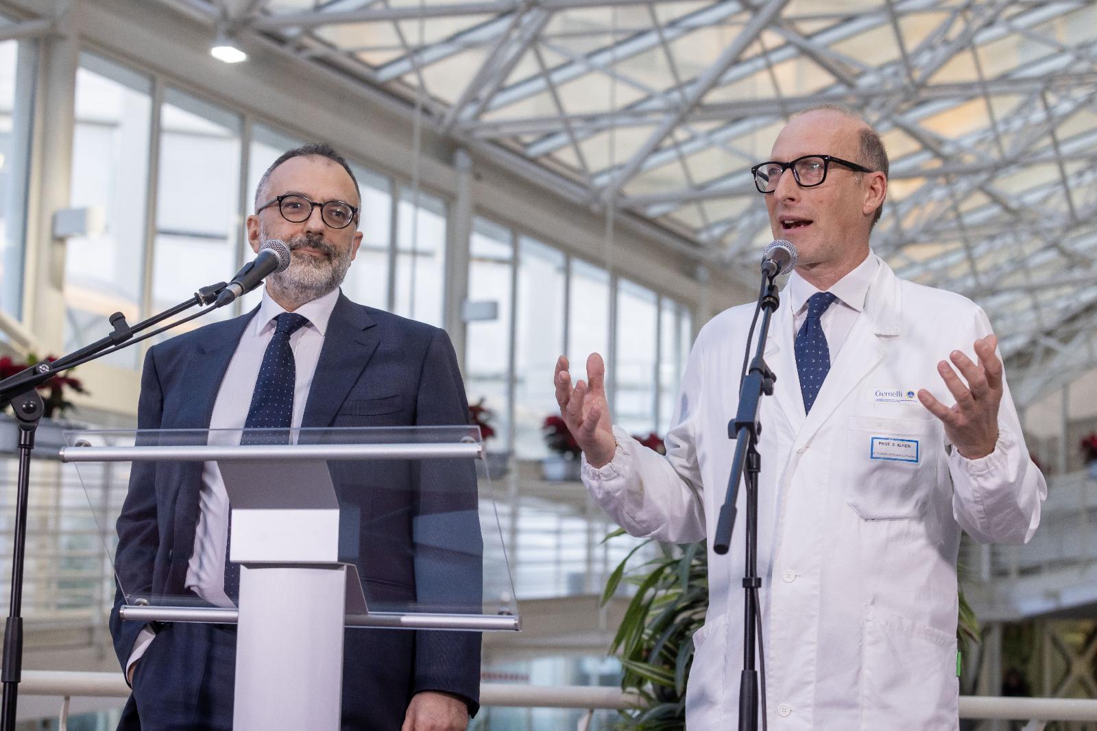 Pope Health Pope's doctors say their patient is fragile but not giving up - The ...